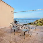 Vue Sur Les Iles D'or Villa